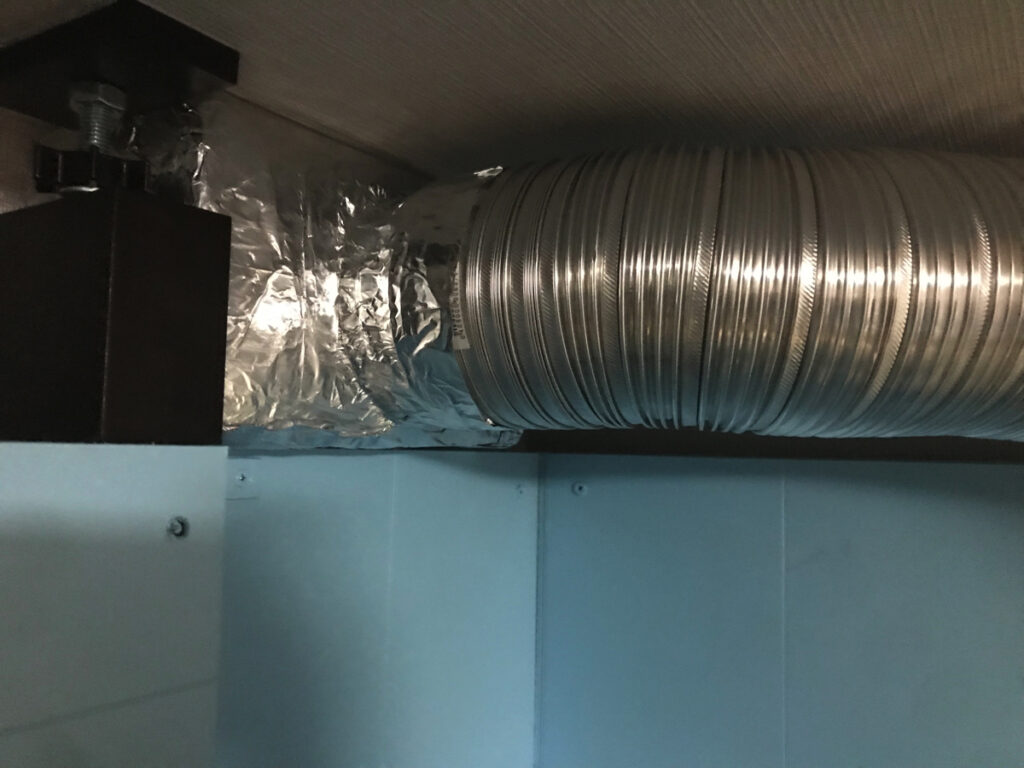換気口側ホース接続