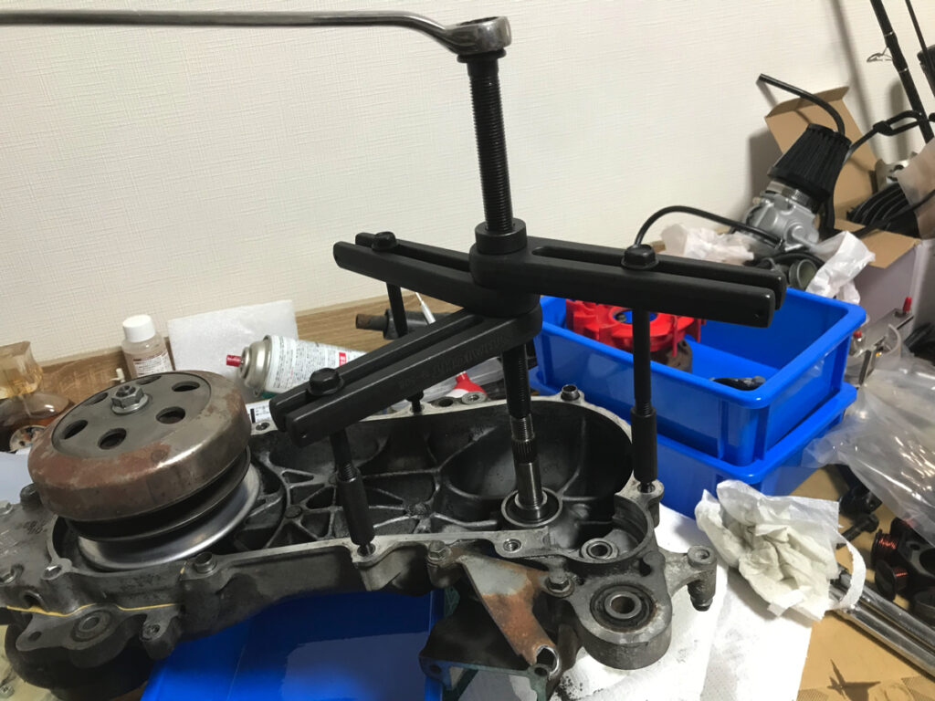 クランクケース割